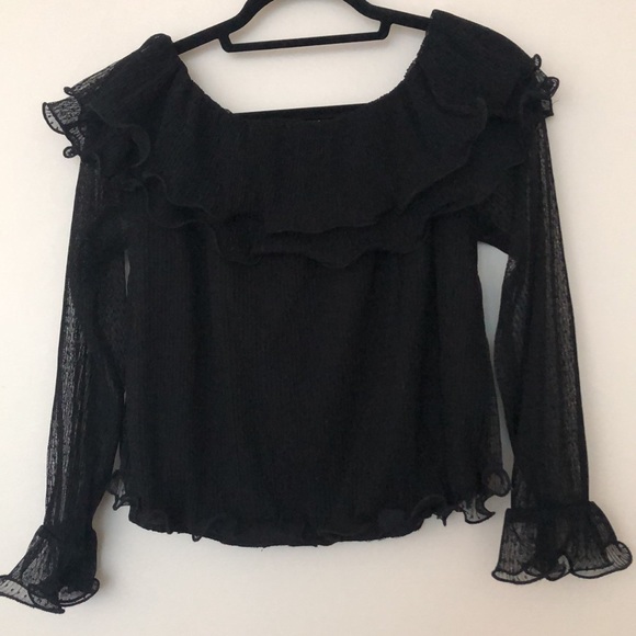 Off the Shoulder Top - Picture 6 of 6